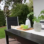 Ferienhaeuser Strandhaus Leo Prázdninový dům Dierhagen