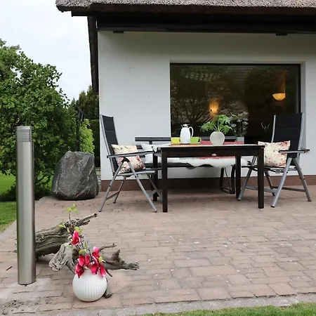 Ferienhaeuser Strandhaus Leo Prázdninový dům Dierhagen